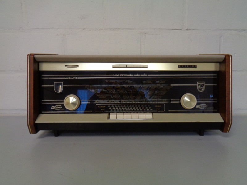 Oude Radio Philips (bruin/beige)
