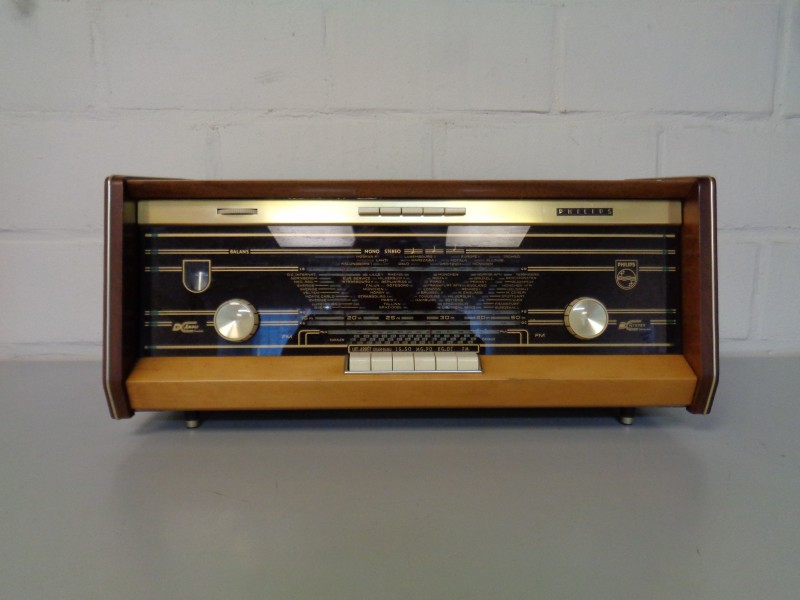 Oude Radio Philips (donker bruin)