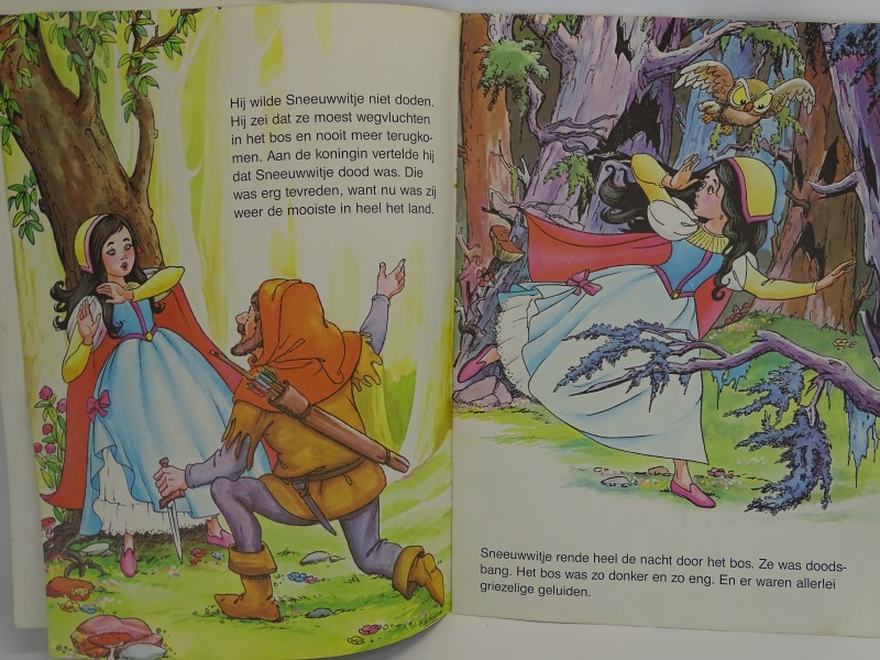 Groot Boek: Sneeuwwitje en de Zeven Dwergen, 1988 - Kringwinkel