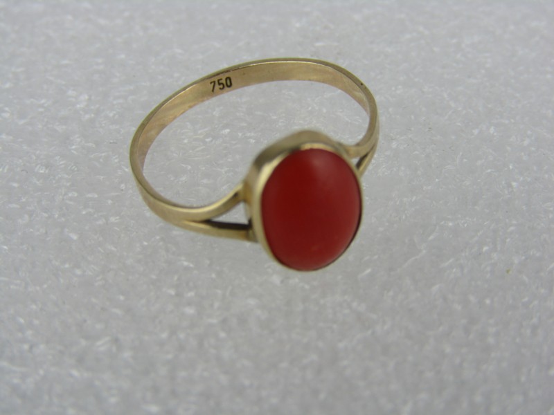 Gouden ring met rode steen Catawiki