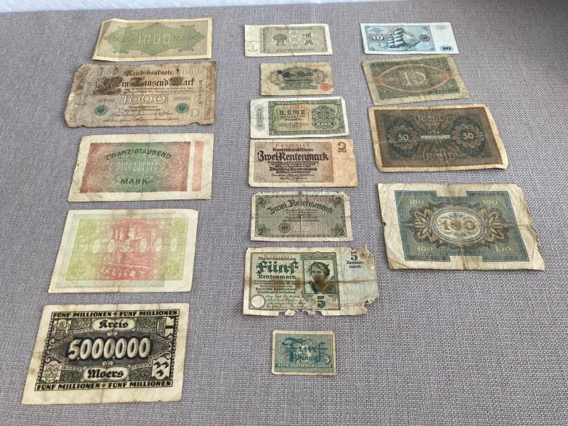 Lot oude Duitse bankbiljetten