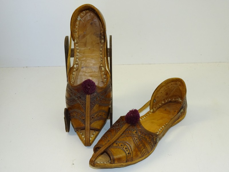 Handgemaakte Lederen Schoenen: Jampur Pakistan