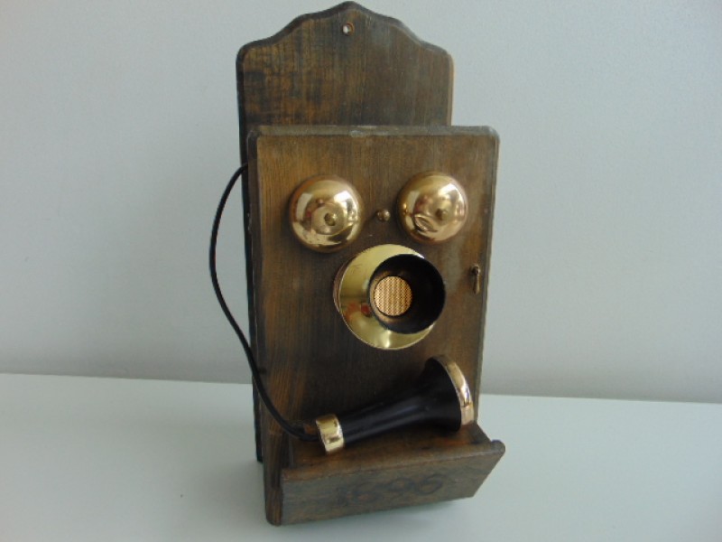 Minibar in Antieke Telefoon