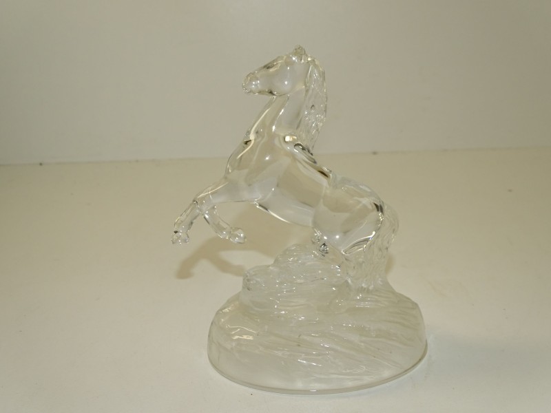 Kristallen Beeld: Steigerend Paard, Cristal d'Arques