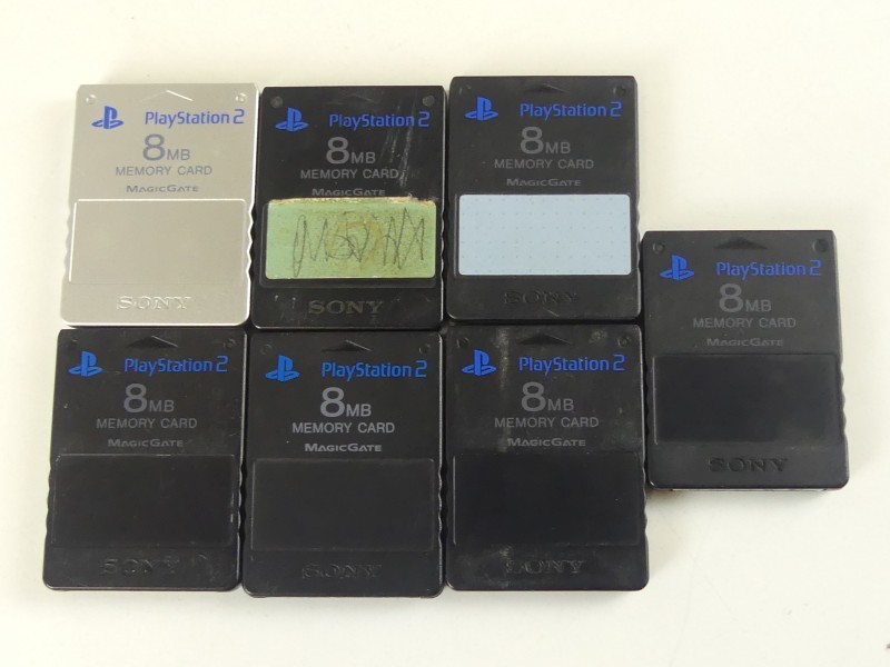 Playstation 2 memory cards De Kringwinkel