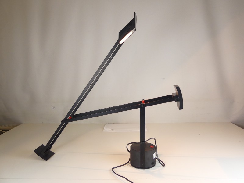 Bureau Lamp - Artemide Tizio