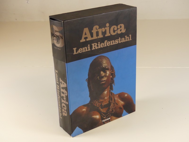 Fotoboek Riefenstahl – Africa - 2005