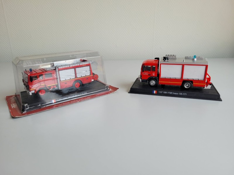2 Model brandweerauto's