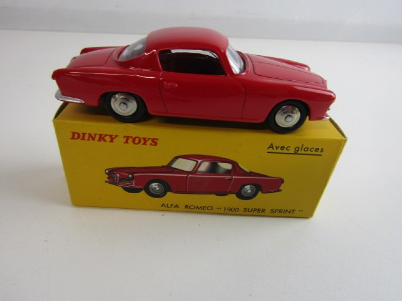 Schaalmodel, Dinky Toys, Alfa Romeo '1900 Super Sprint', Nieuw