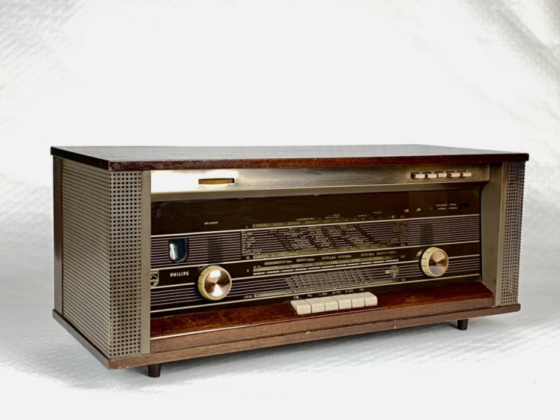 Vintage Philips radio 1964/1965