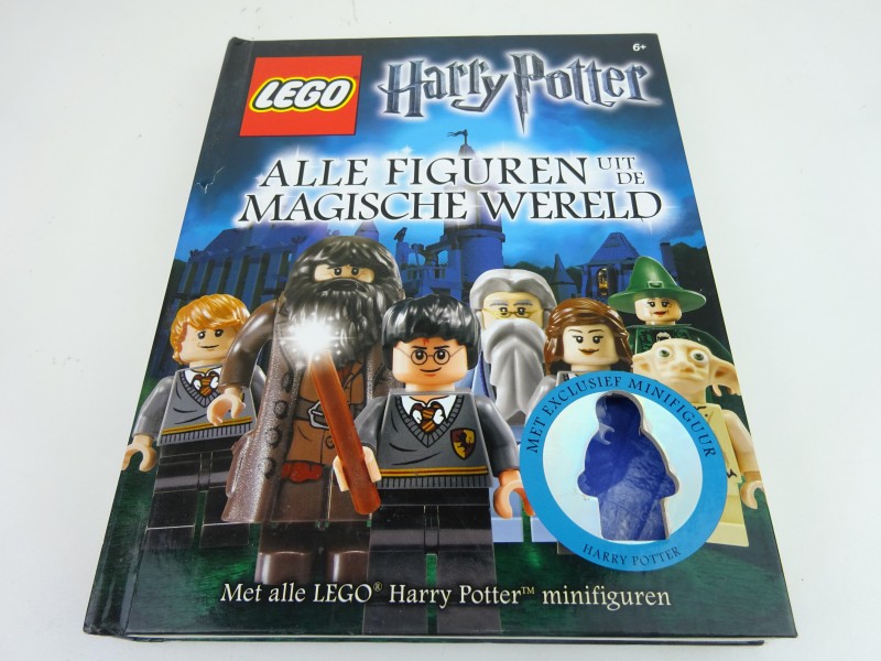 Boek: Lego Harry Potter,  Alle Figuren Uit De Magische Wereld, 2012