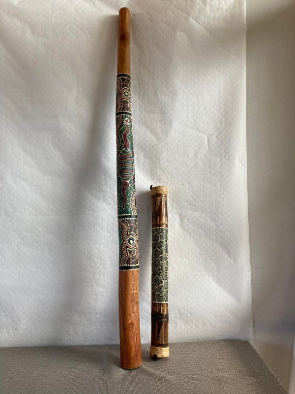Didgeridoo en rainstick Kringwinkel