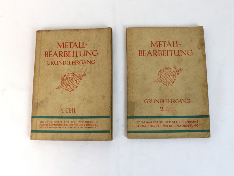 Twee vintage boeken over metaalbewerking