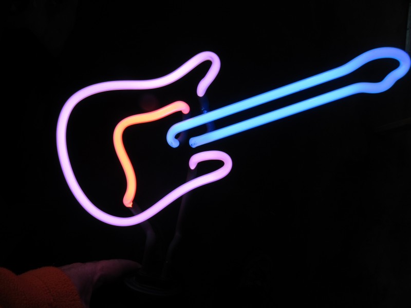 Icoon Neon gitaar ( roze / blauw )