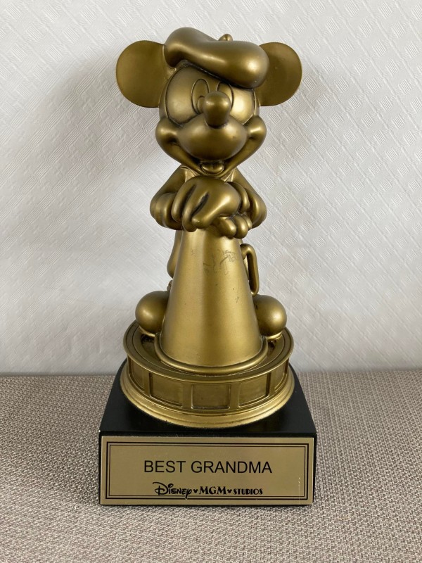 Trofee Best Grandma: Disney
