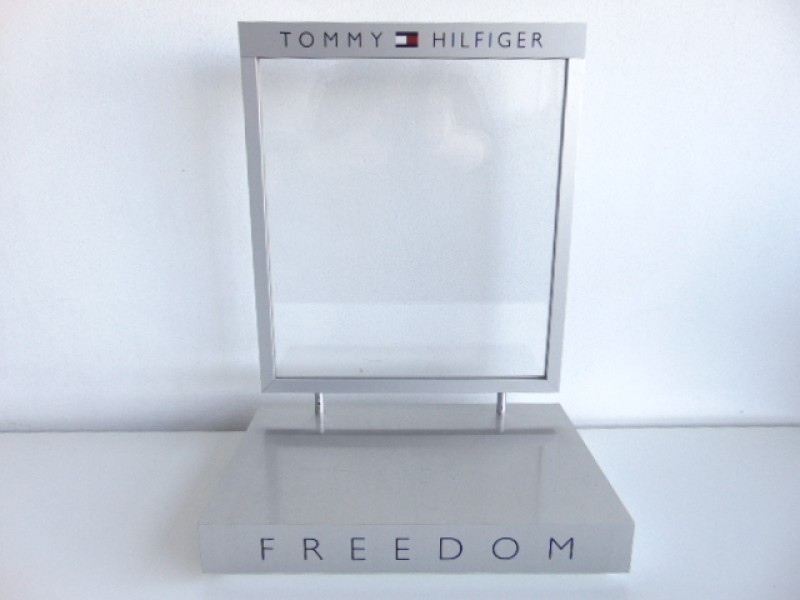 Merchandising Display: Tommy Hilfiger, Freedom