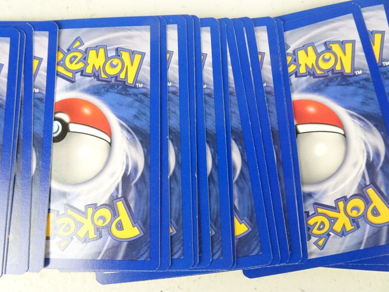 Lot Pokémon kaarten 1995, 96, 98, 99.
