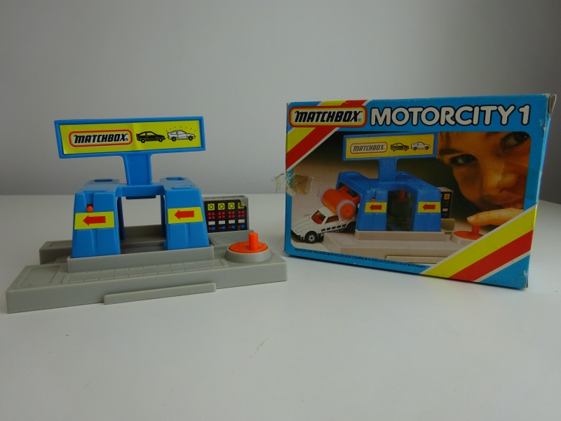 Vintage Matchbox: Motorcity 1, Car Wash, 1981