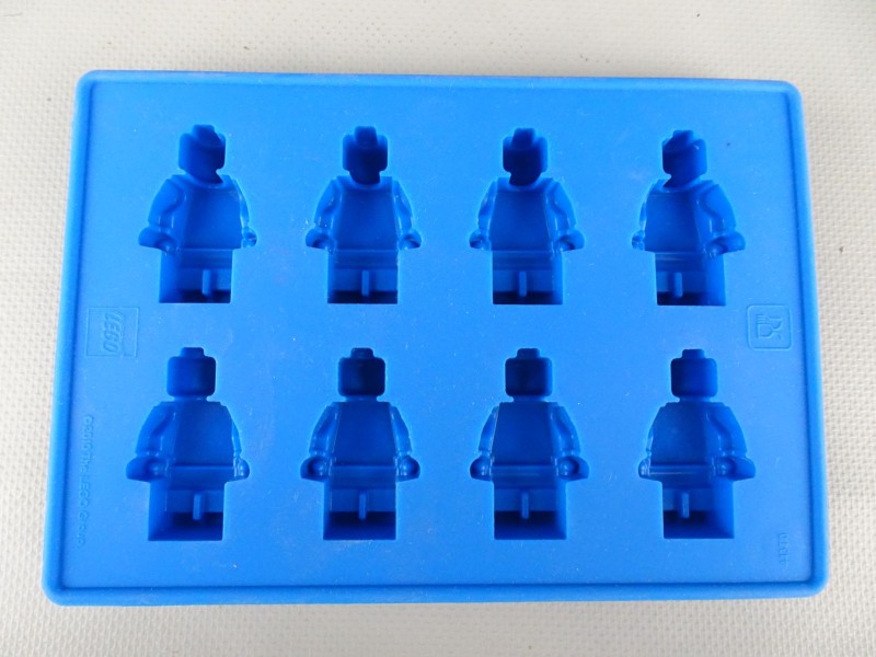 Lego ijsblokjesvorm van mannetjes - De Kringwinkel