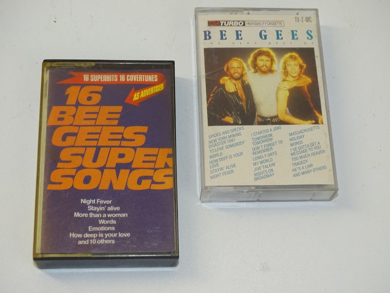 2 Cassettes / Tapes, The Bee Gees: 16 Super Songs + The Very Best Of The Bee Gees