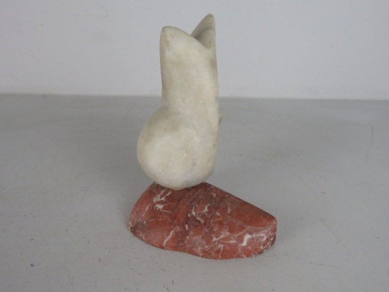 Sculptuur uit natuursteen 'Hora'
