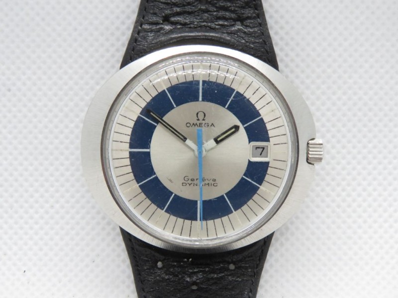 Vintage “Omega” gemerkt herenhorloge met origineel polsbandje