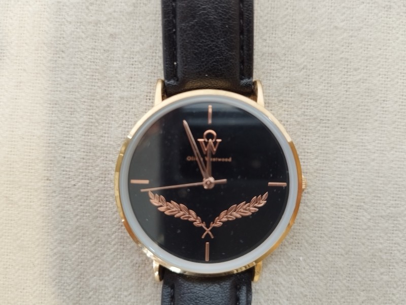 Horloge getekend Olivia Westwood