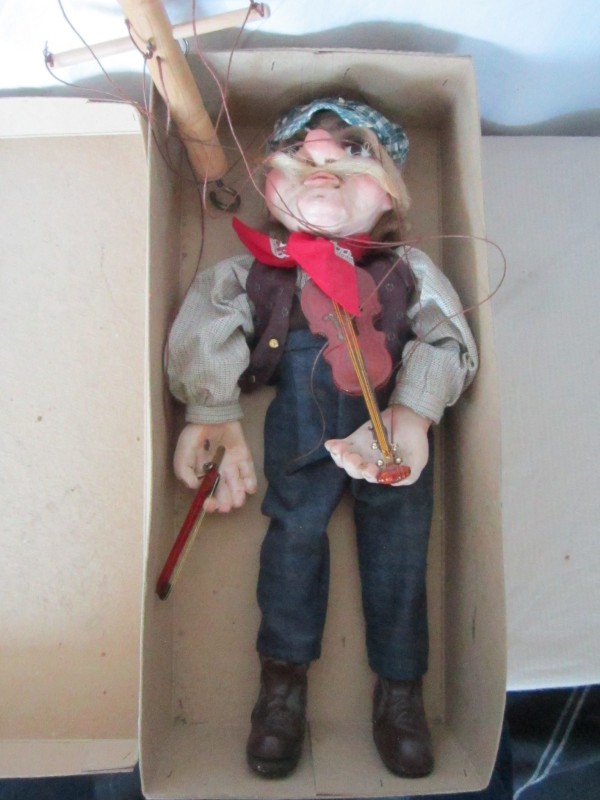 Marionet Oude man met viool