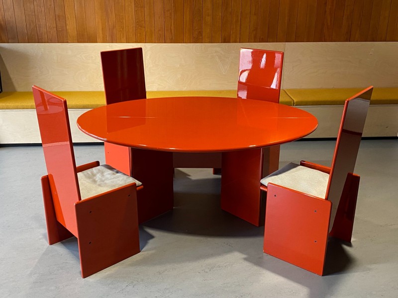 Vintage design tafel met 4 stoelen - door de Japanse designer Kazuhide Takahama