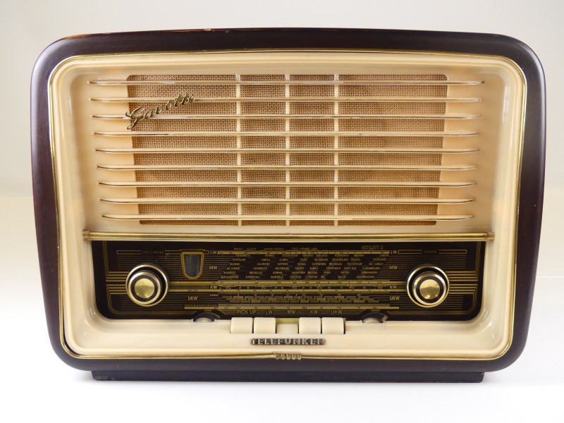 Vintage TELEFUNKEN Gravotte 7 Export buizen radio - 1957