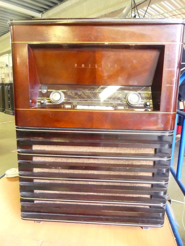 Vintage Philips Radiomeubel