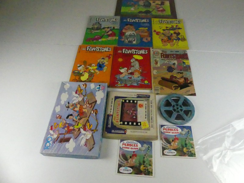 Lot ‘Flintstones’: filmen/viewmasterschijven/puzzel/strips/placemats