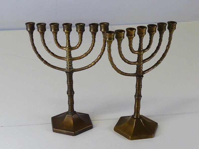 Vintage: 2 Joodse menora kandelaars - Kringwinkel