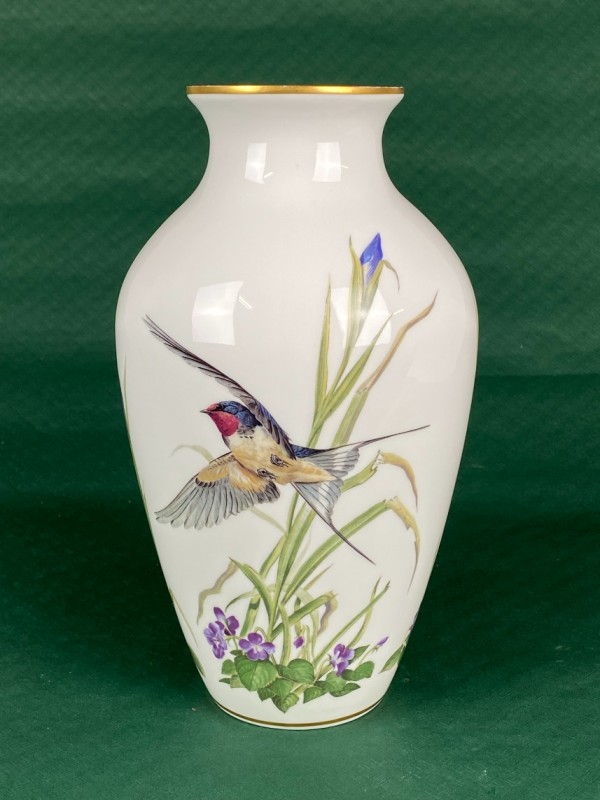 The Meadowland Bird Vase ontworpen door Basil Ede - 1980 gelimiteerde editie.