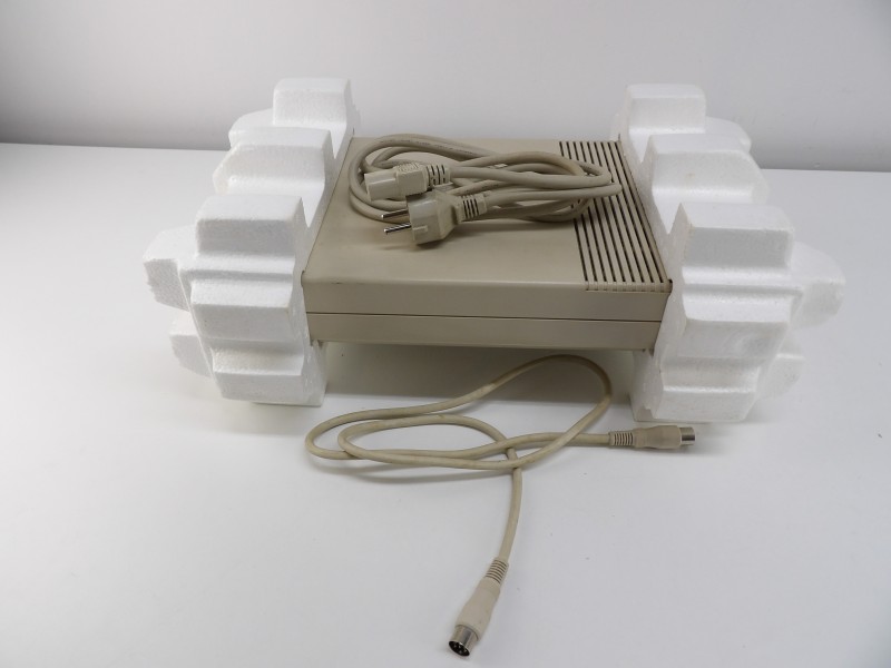 Werkende Commodore Computer: 1571 Disk Drive + Commodore 128