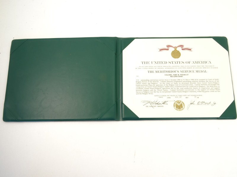 Zeldzaam Oorkonde: Miltaire Service Medaille, USA, 1988