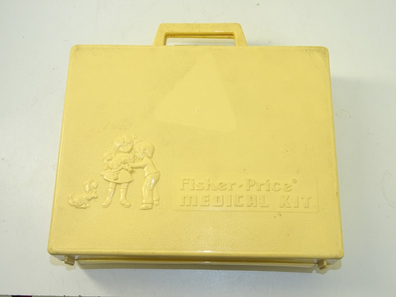 Dokterskoffer / Medical Kit: Fisher Price Toys, 1977