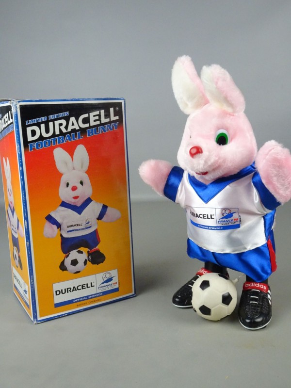 Duracell voetbal konijn
