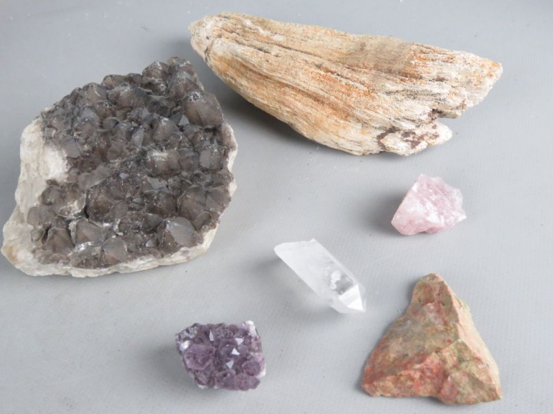 Mineralen en kristallen 6 stuks