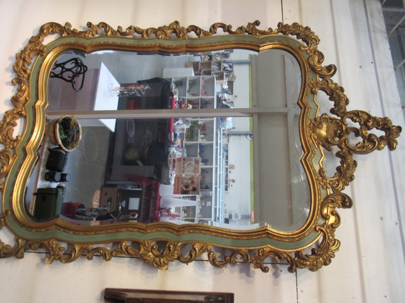 Antieke spiegel.