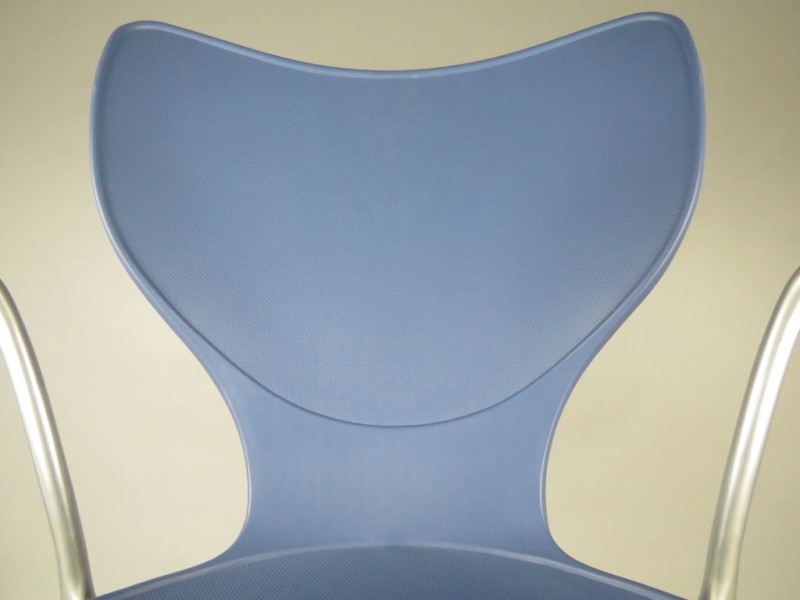 Vier Akaba Gorka design stoelen