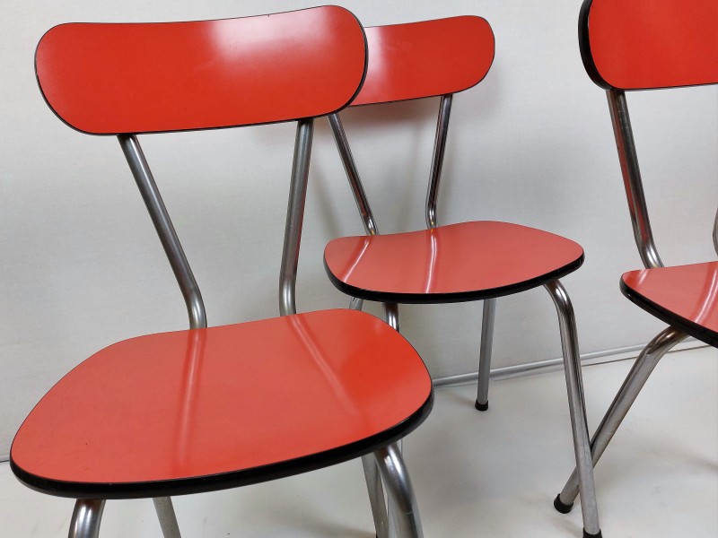 Rode vintage stoelen - 3 stuks