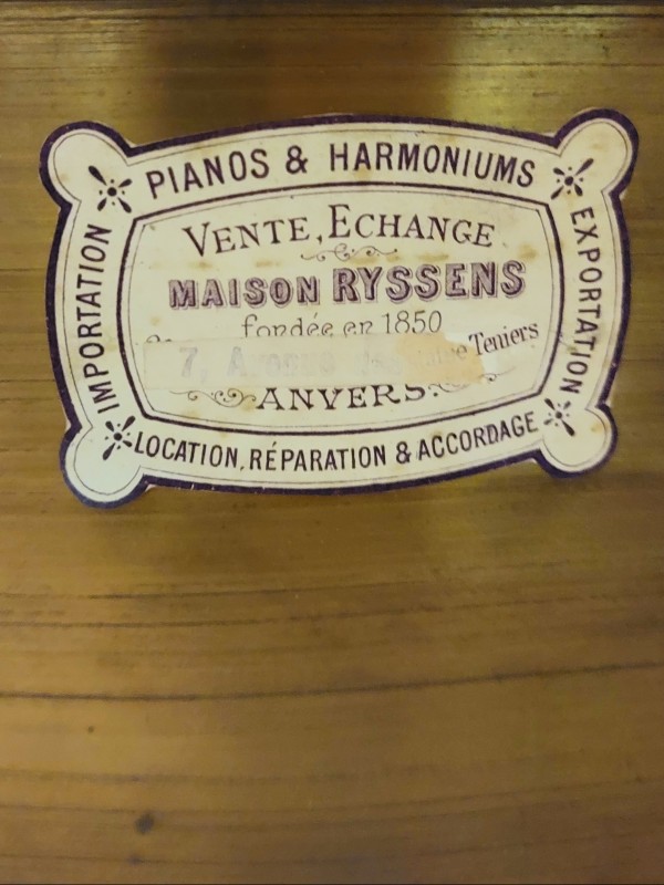 Piano met inlegwerk J.Hirschfeld