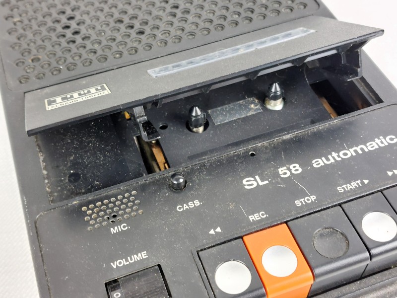 Cassette recorder in koffer