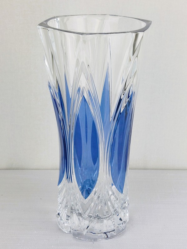 Geslepen blauwe kristallen vaas