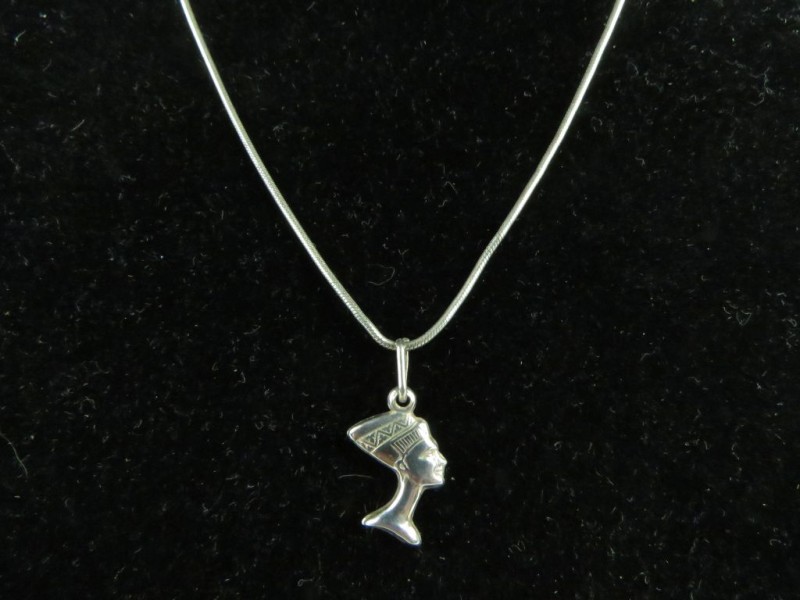 Zilveren ketting met hanger "Nefertiti" 925 stempel