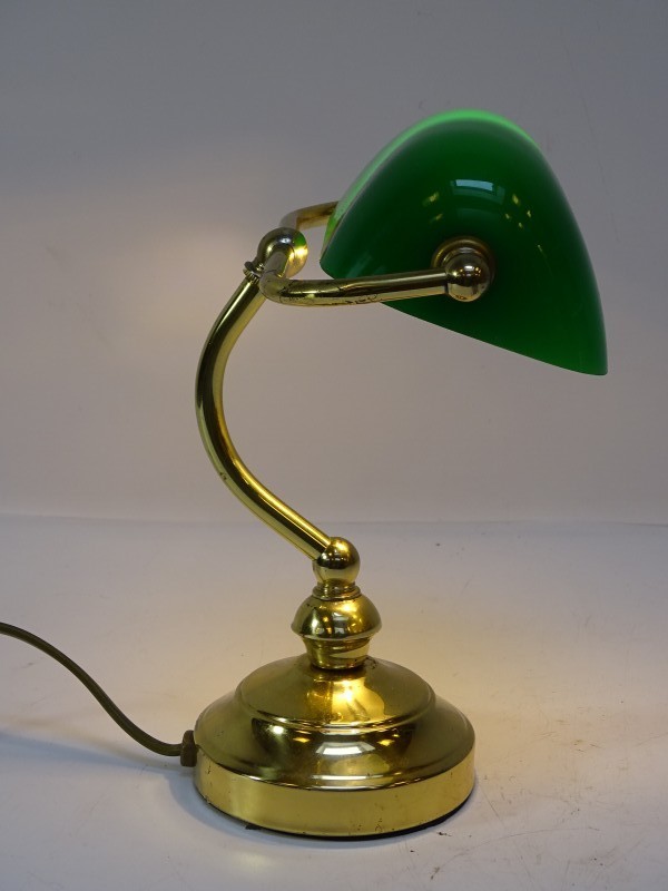 Kleine notaris / bibliotheeklamp met groene glazen kap