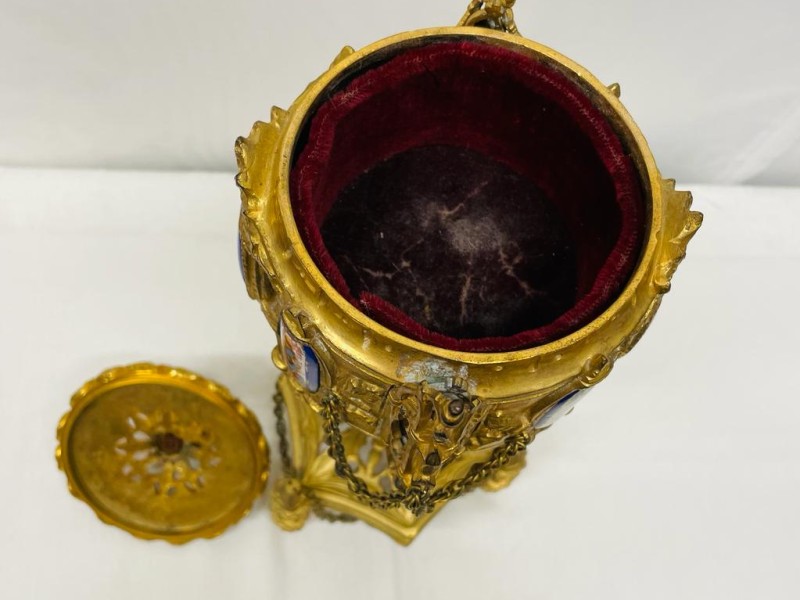 Verguld bronzen potpourri urne