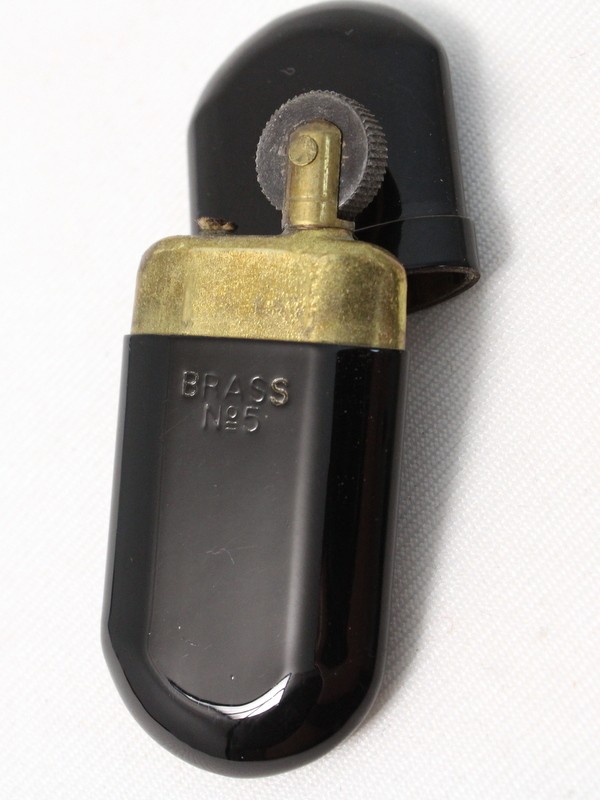 Brass No°5 Smokestone Aansteker
