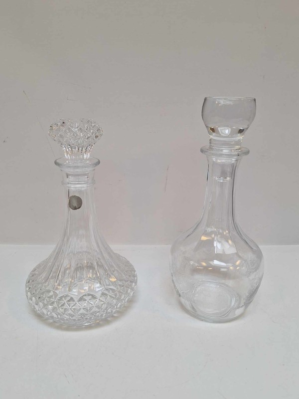 Set van 2 glazen / kristallen karaffen